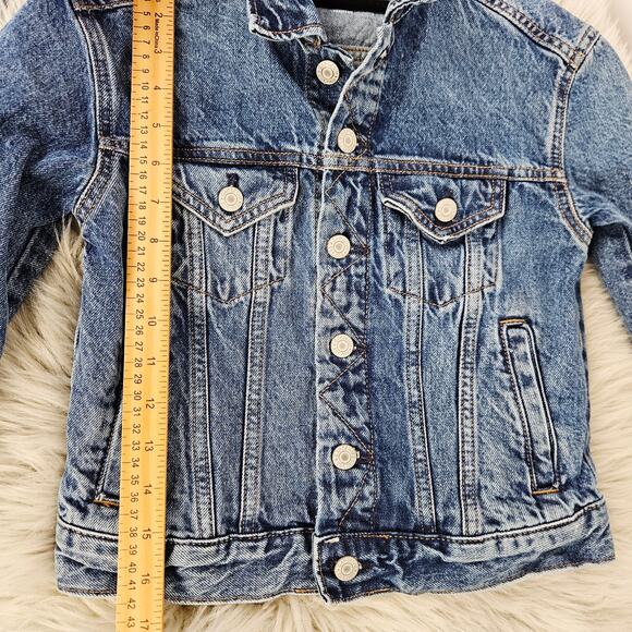 Gap Kids Denim Jacket Blue Jean Trucker Style Spring 2024 Classic Button Small 6 - Picture 11 of 12